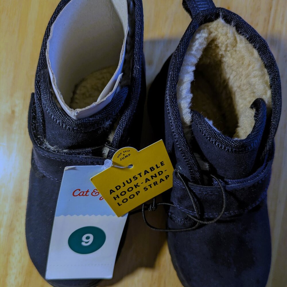 CAT & JACK MAGNUS NAVY BLUE TODDLER SIZE  9T ANKLE BOOTwith FAUX FUR LINING